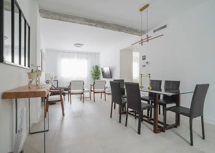 Modern Apartment-2Bedrooms 2Baths-Bernabeu